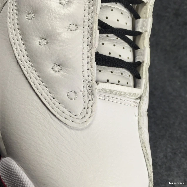 HYPE Air of 414571-103 Flight 13 Retro Jordan History 0815